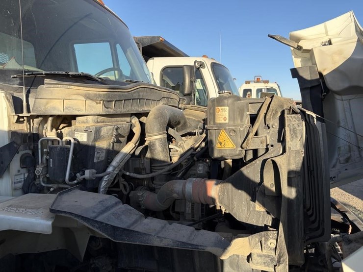 2008-international-workstar-7300-image-8