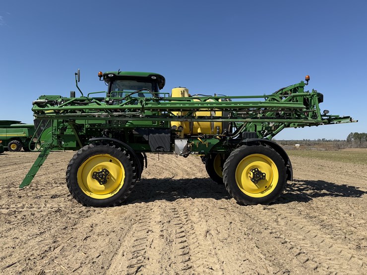 2017-john-deere-r4030-image-2