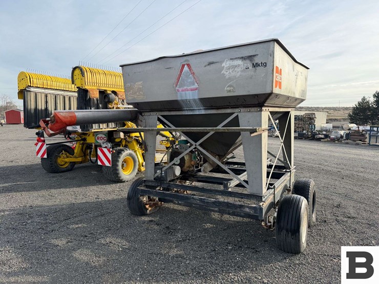 willmar-seed-tender-trailer-image-3