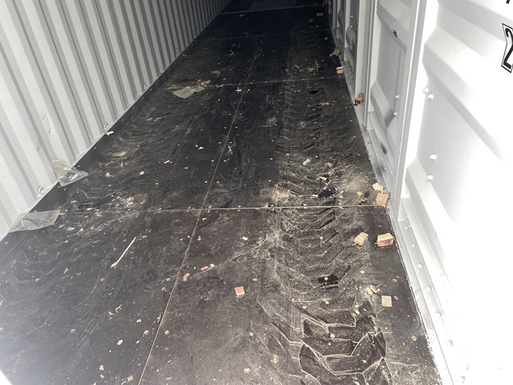 #402-•-40'-single-use-multi-door-hi-cube-shipping-container-image-8