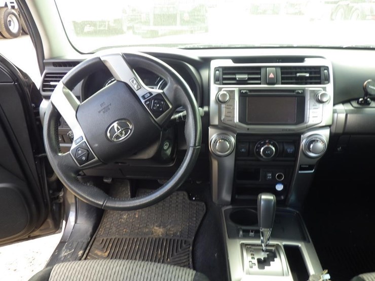 2016-toyota-4-runner-image-9