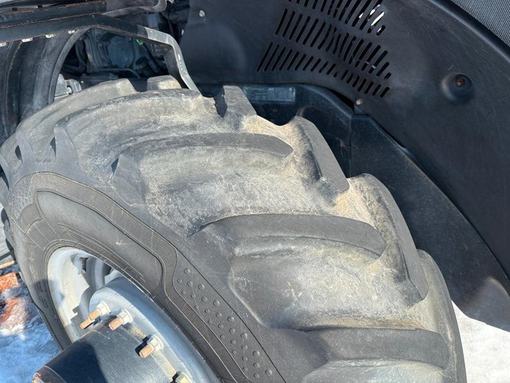 case-ih-magnum-250-image-11