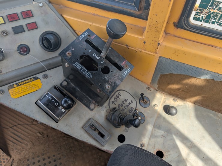 1996-volvo-a25g-image-15