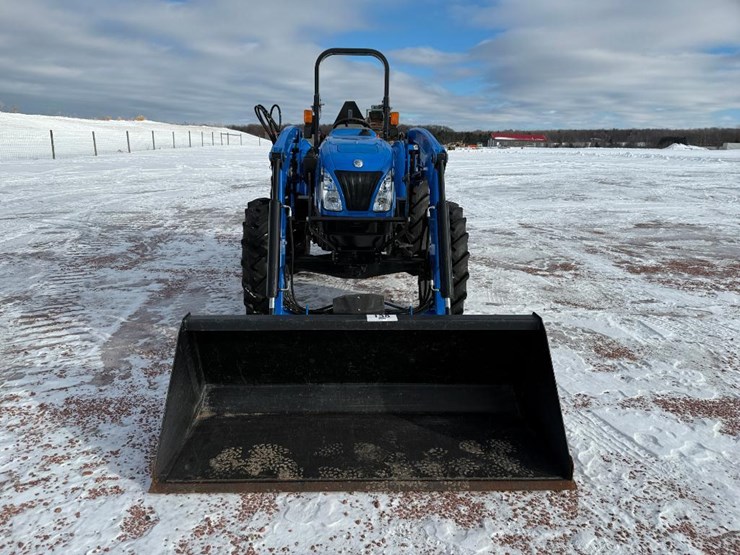 2023-new-holland-workmaster-60-image-2