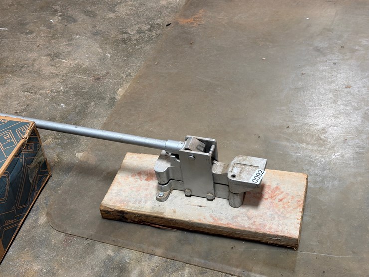 #92-•-greenlee-bender-image-1