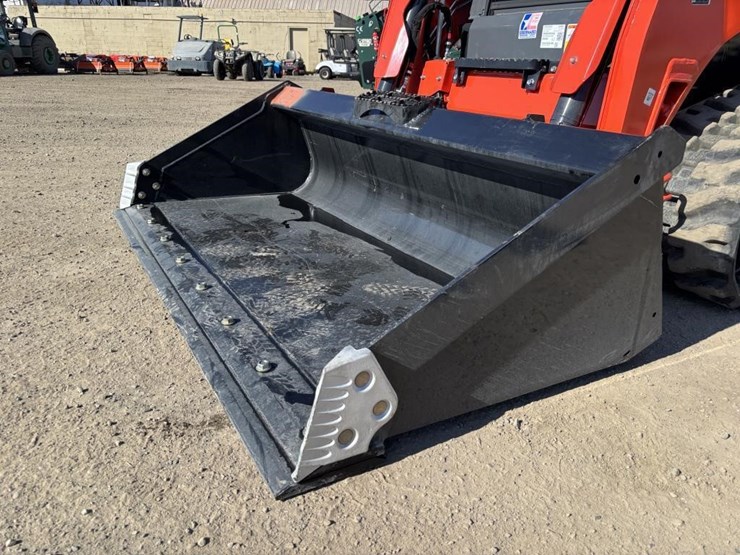 2024-kubota-svl75-3-image-9