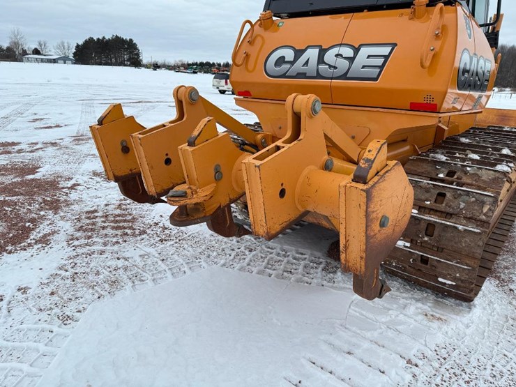 2011-case-1650l-xlt-image-17