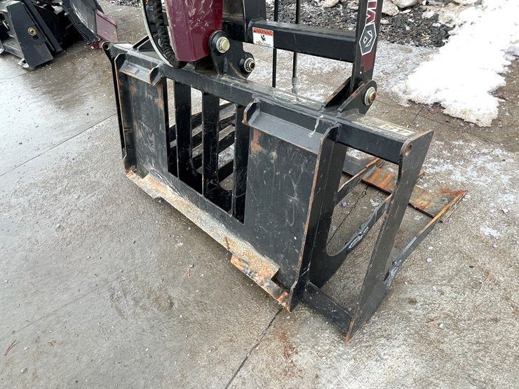 #4913-•-virnig-mini-skid-steer-mount-48"-grapple-bucket-image-11
