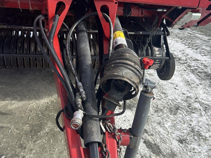 case-ih-rb564-image-9