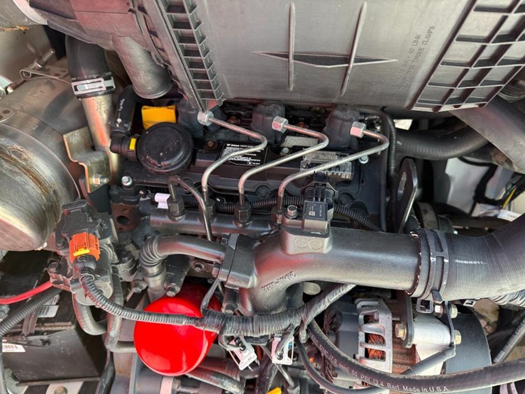 2020-bobcat-s450-image-29