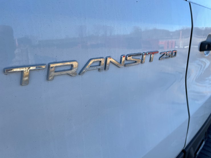 2019-ford-transit-image-10