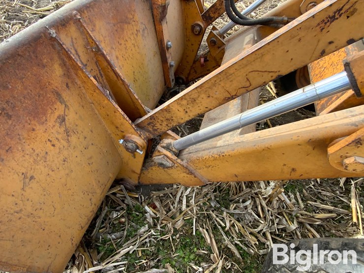 1975-case-580b-image-18