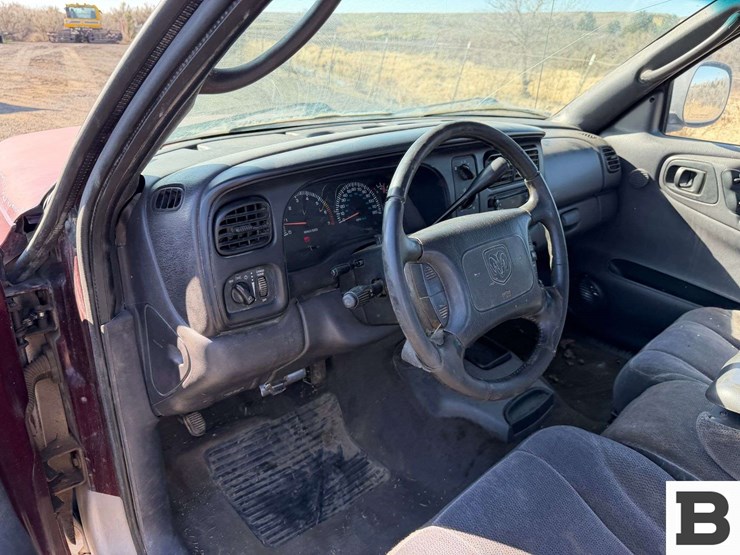 2000-dodge-dakota-image-28