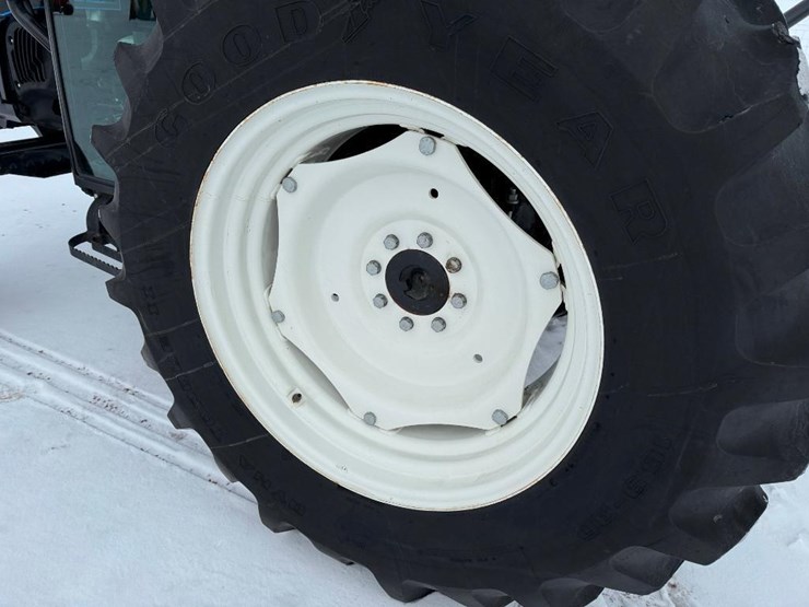 new-holland-tn75d-image-7