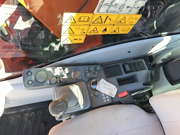 2017-hitachi-zx120-6-image-24