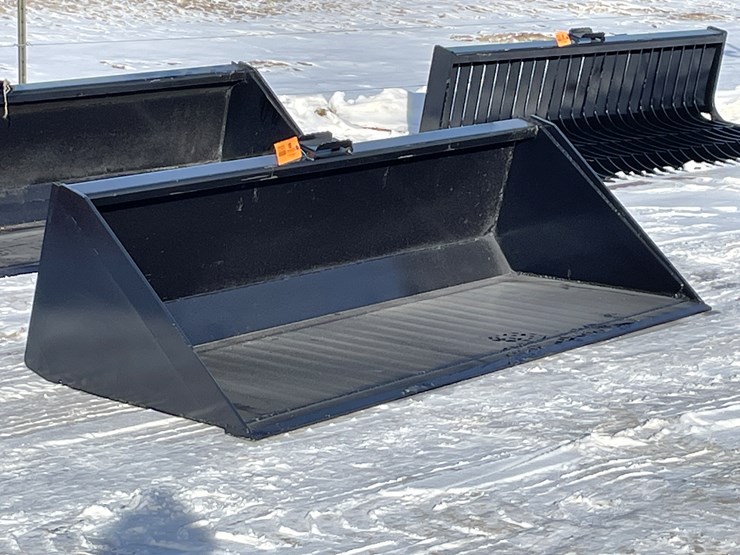 #2501-•-new-kc-78"-skid-steer-bucket-image-3