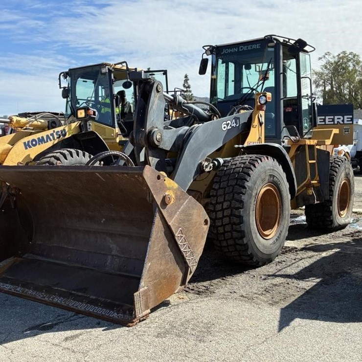 DEERE 624J