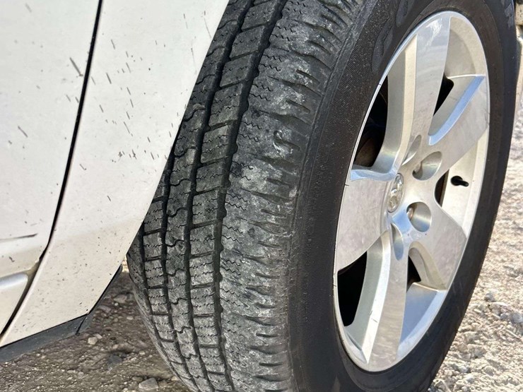 2011-dodge-ram-1500-image-22