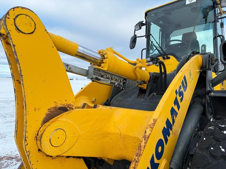 komatsu-wa320-7-image-34