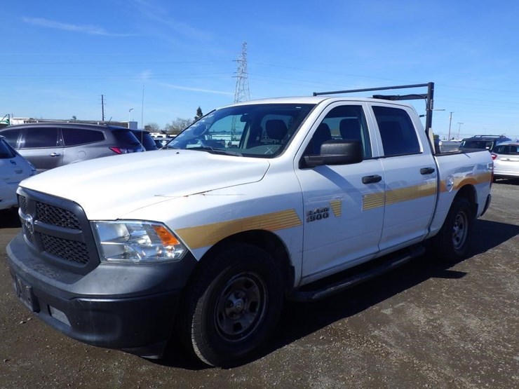 2016-dodge-1500-image-1