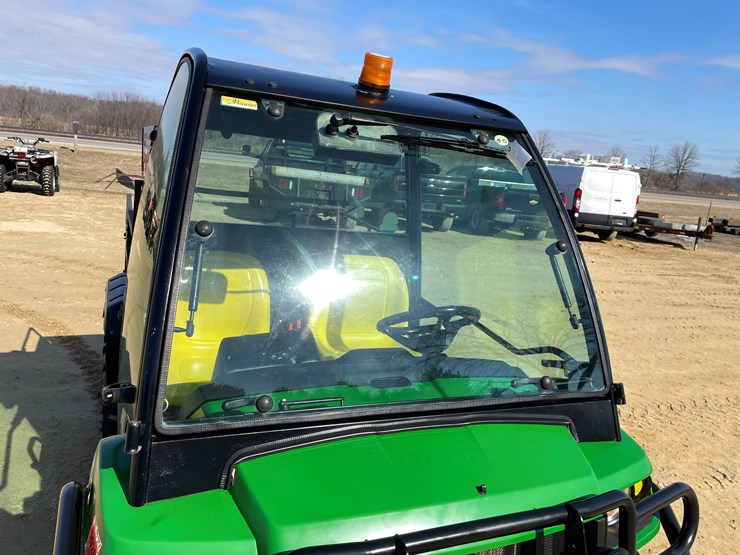 2009-john-deere-gator-image-18