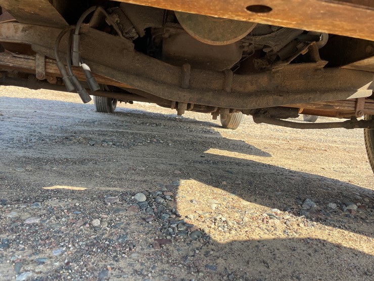 #1526-•-1950-willys-jeepster-**non-runner**(has-mn-title)-image-26