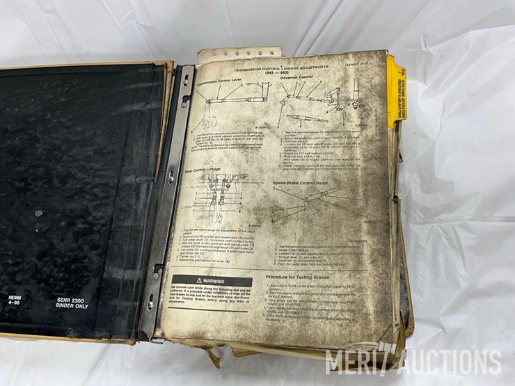 caterpillar-943-image-8