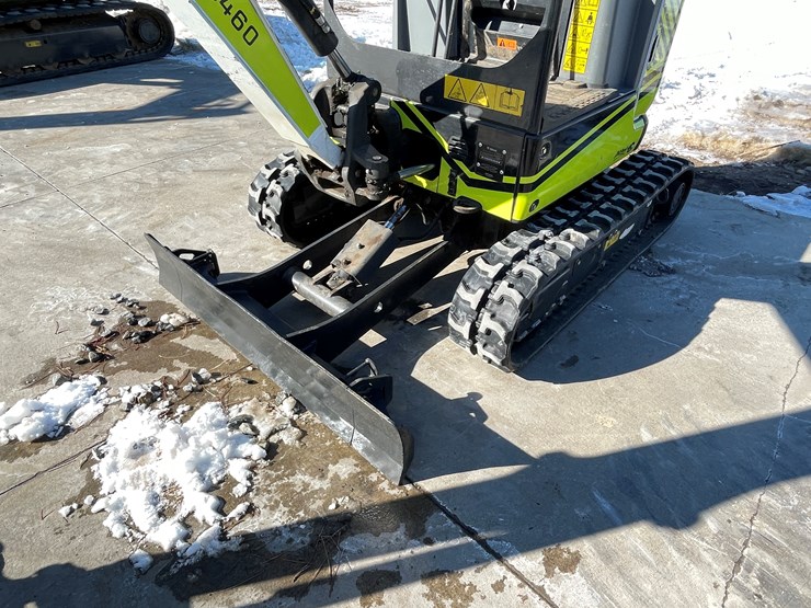 2022-bobcat-e20-image-12