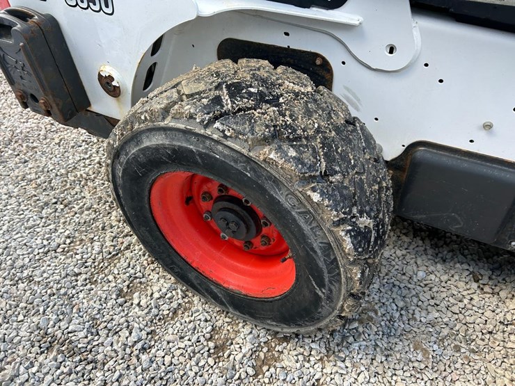 2018-bobcat-s650-image-13