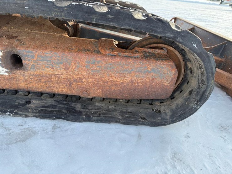 new-holland-e27sr-image-16