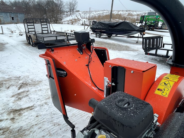 #152-•-2022-bear-cat-wood-chipper-(-no-title)-image-40