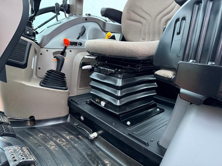 case-ih-farmall-75c-image-49