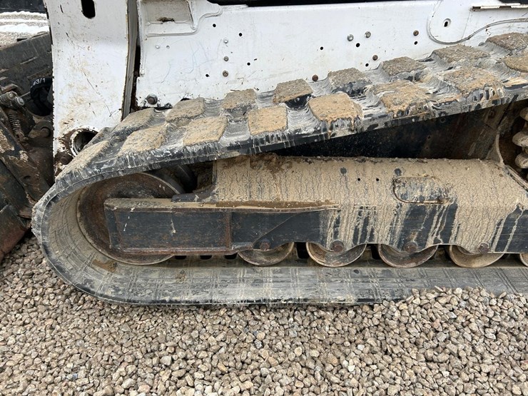 2021-bobcat-t770-image-17