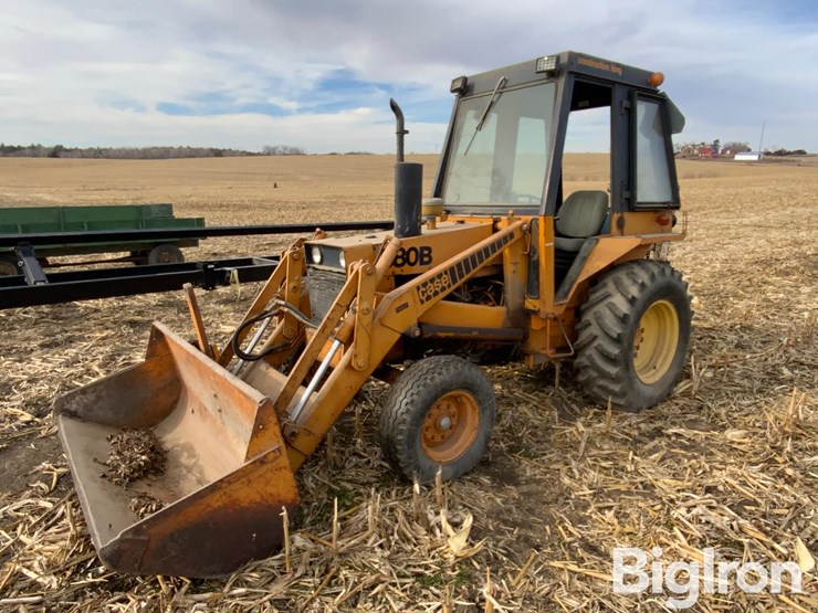 1975-case-580b-image-1