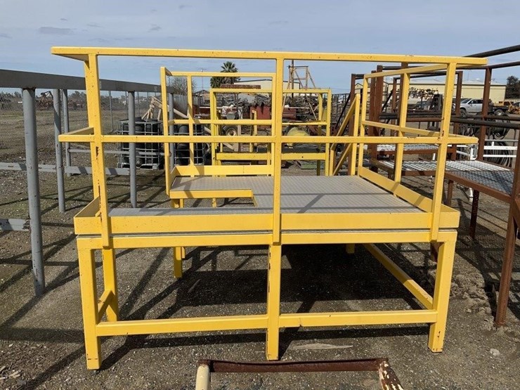 8'x7'x3'-steel-catwalk-platform-image-2