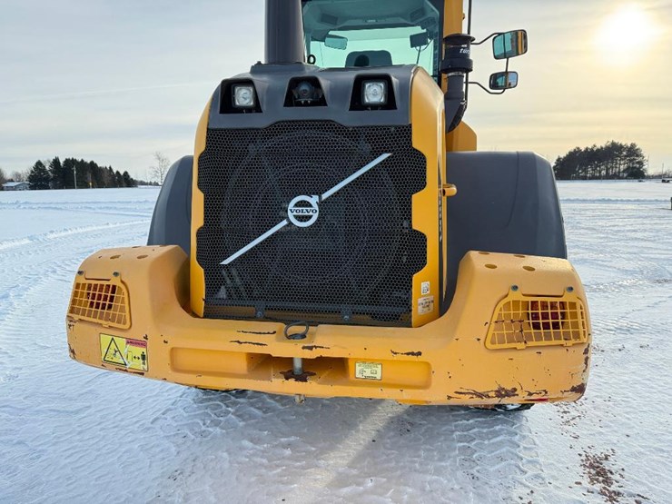 2015-volvo-l90g-image-22