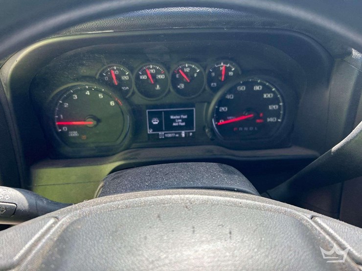 2021-chevrolet-silverado-2500hd-image-12