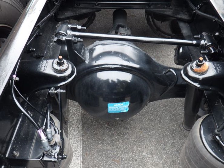 2024-kenworth-t680-image-13