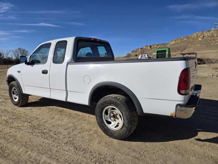 1997-ford-f150-xl-image-1