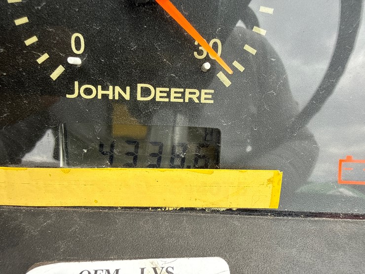 john-deere-5205-image-22