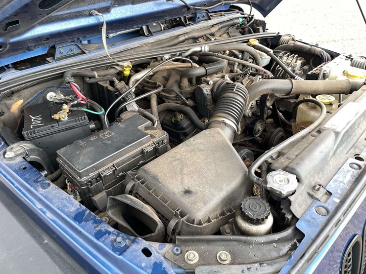 2010-jeep-wrangler-sport-image-8