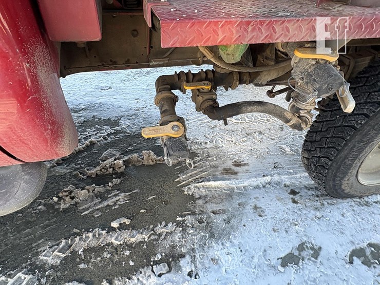 2006-ford-f550-image-14