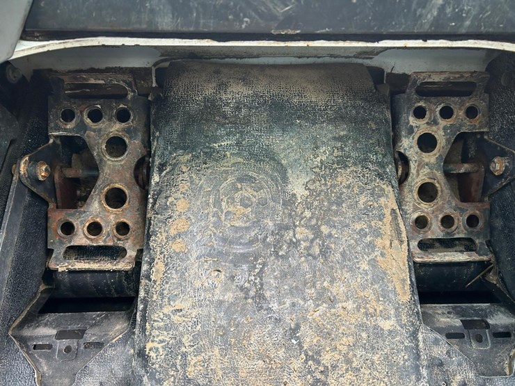 2018-bobcat-s650-image-18