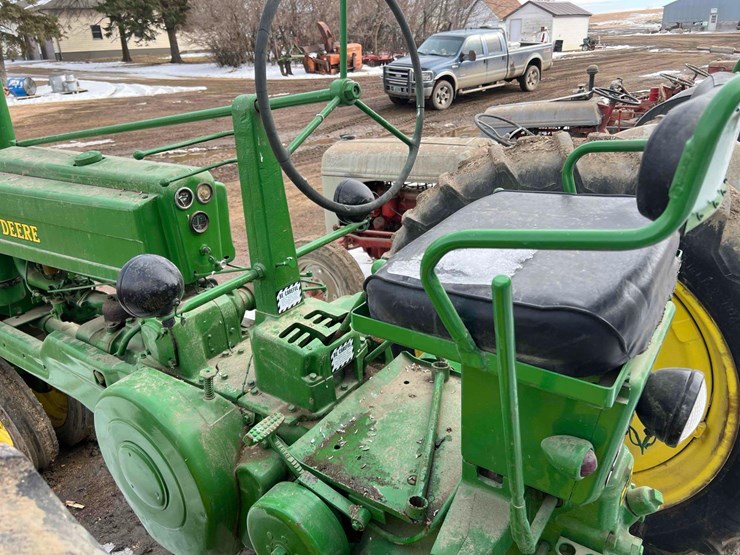 john-deere-b-image-7