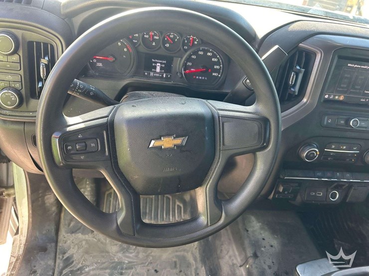 2022-chevrolet-silverado-2500-image-10