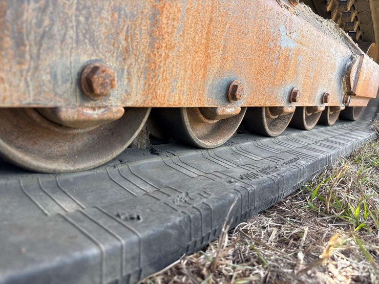 2022-kubota-svl97-2-image-38