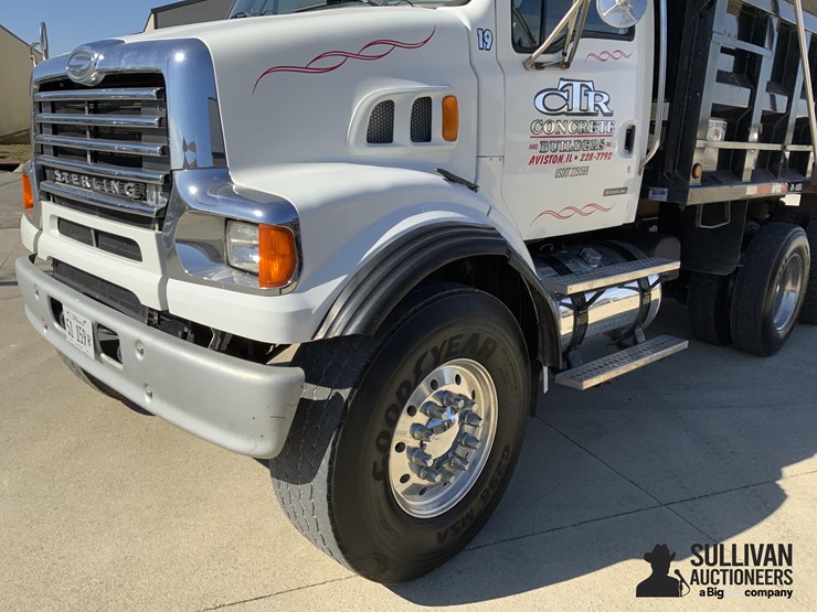 2009-sterling-l7500-image-12