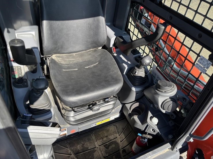 2024-kubota-svl75-3-image-20