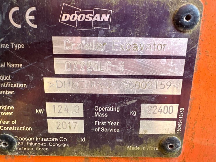 2017-doosan-dx225-lc-3-image-4
