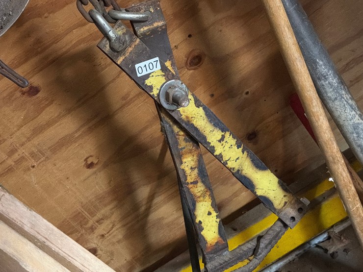 #107-•-lot-107-image-2